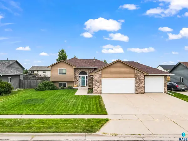 7208 W 66th St, Sioux Falls, SD 57106-8838