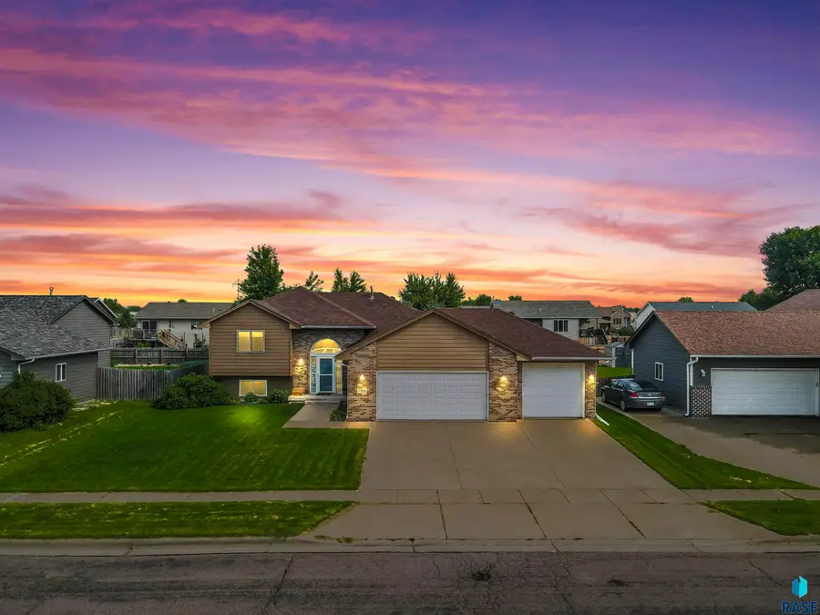 7208 W 66th St, Sioux Falls, SD 57106-8838 - Image #2