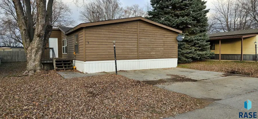 410 S Medary Ave #9, Brookings, SD 57006 - Image #2