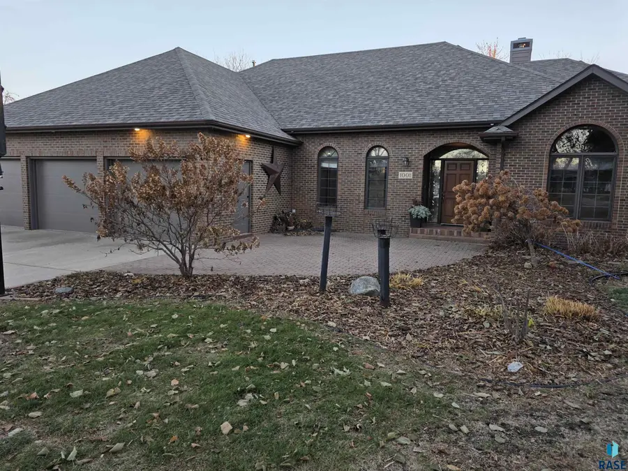 Address Withheld By Seller, Sioux Falls, SD 57105 - Image #2