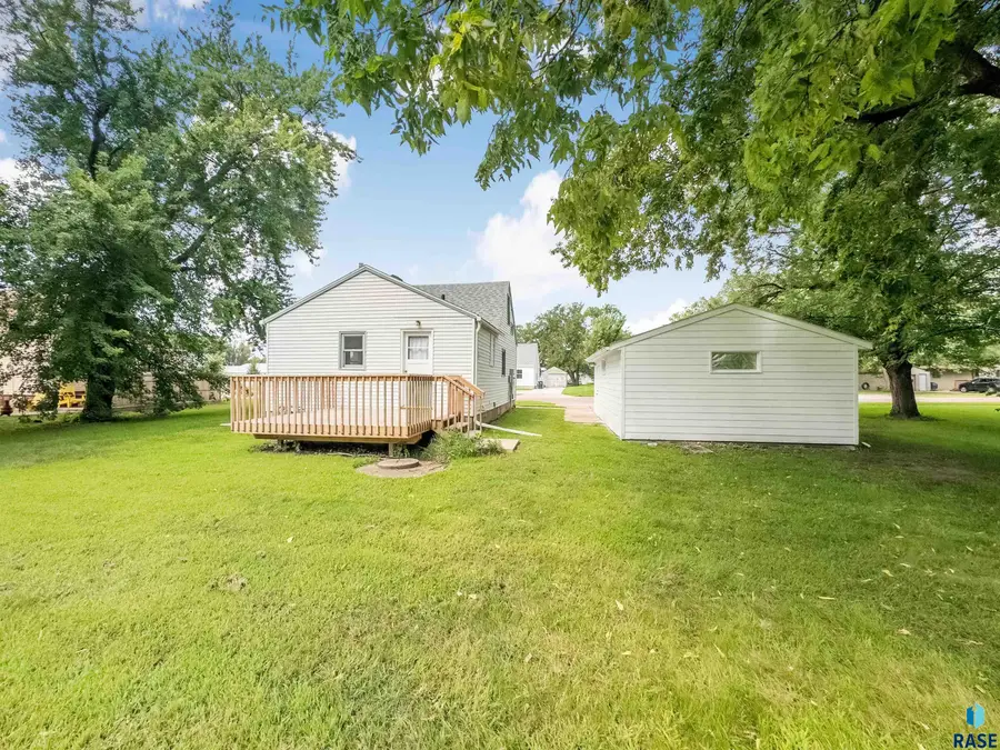 312 S 1st Ave, Brandon, SD 57005 - Image #3