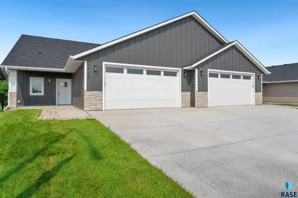 1115 S Foss Ave, Sioux Falls, SD 57110