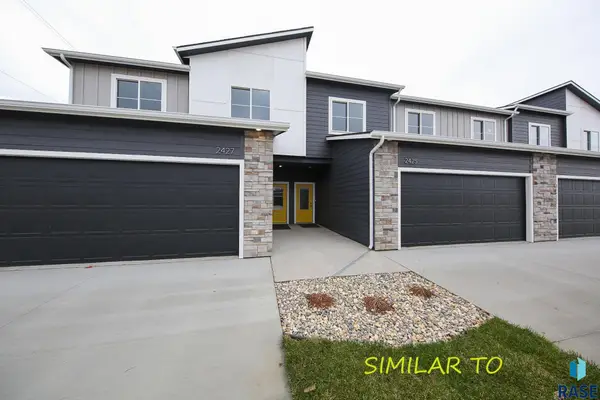 2423 E Caolinn Pl, Brandon, SD 57005