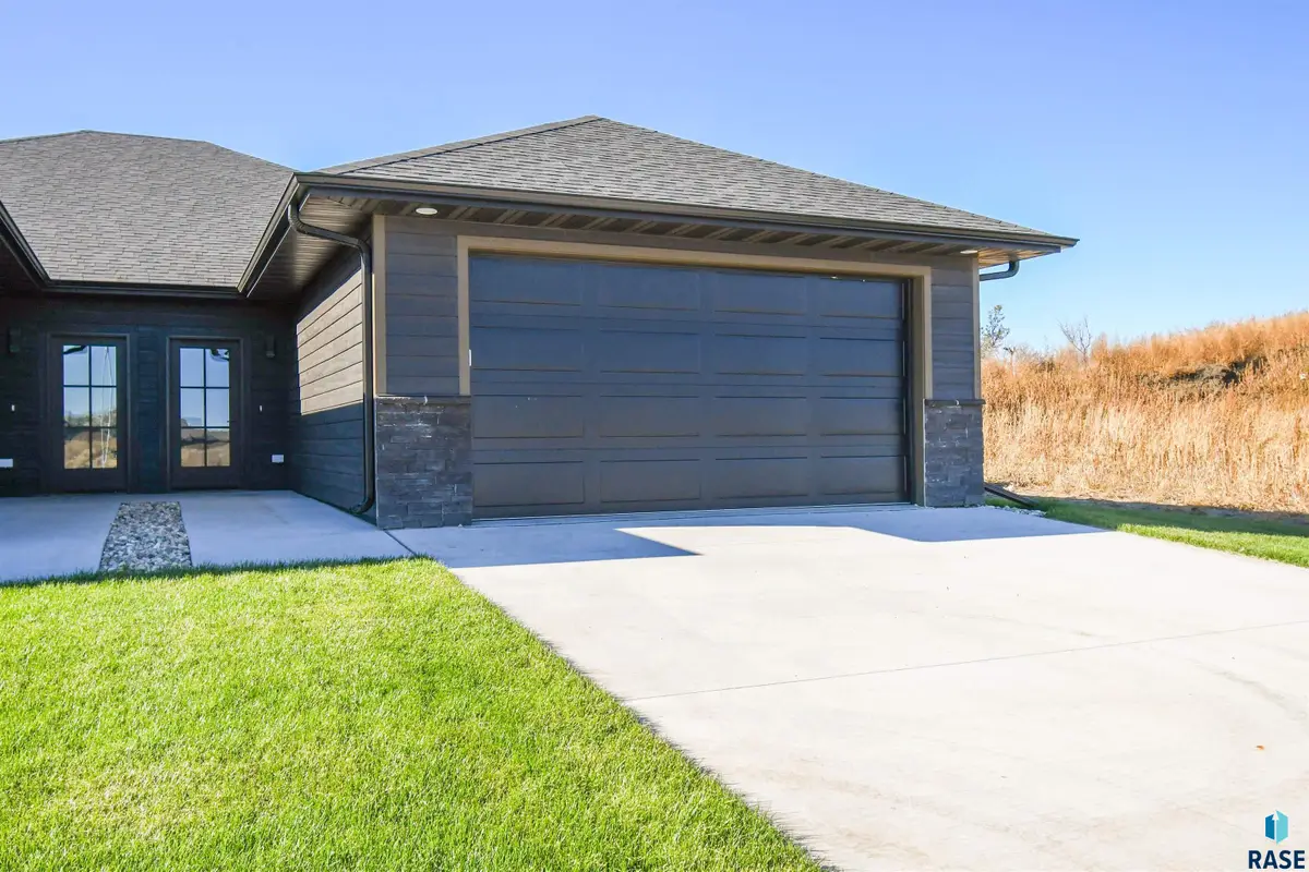 1407 N Alinia Ave, Tea, SD 57064 - Image #1