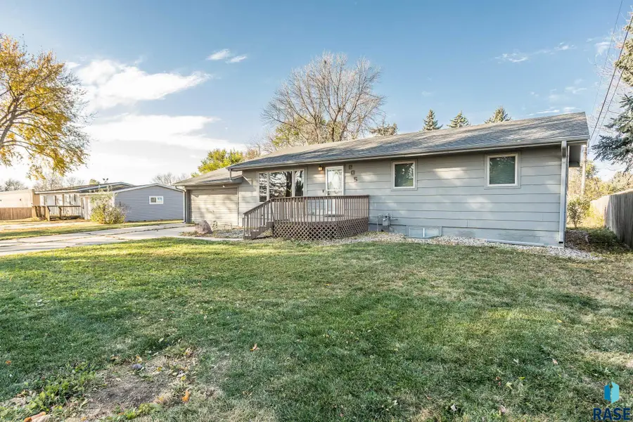 205 S Capitol Ave, Sioux Falls, SD 57110 - Image #2
