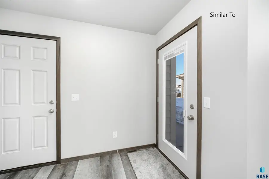 6131 S Bison Pl, Sioux Falls, SD 57108 - Image #3