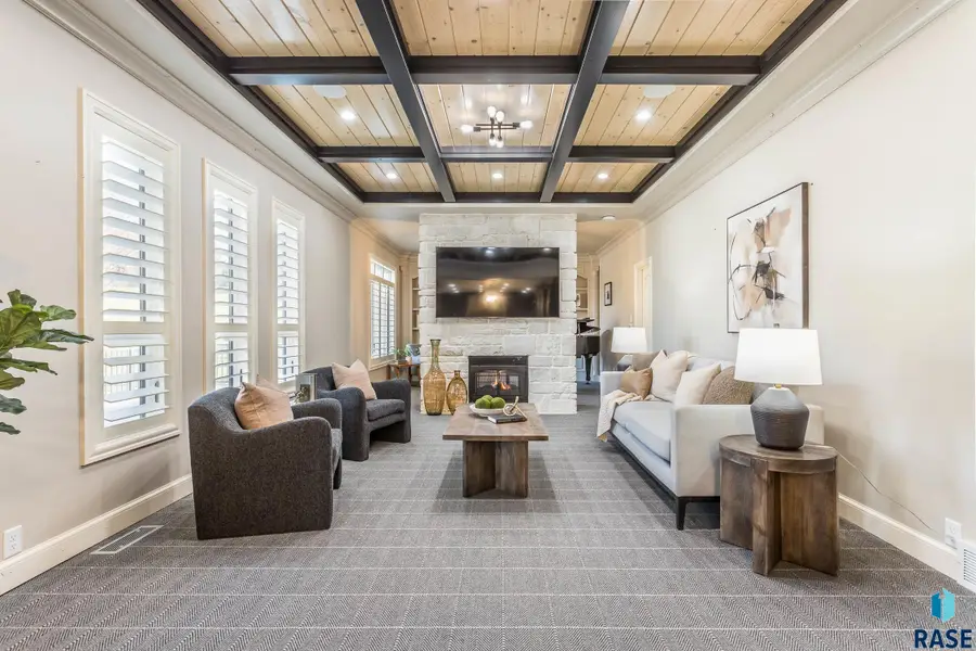 2508 W Sleigh Creek Cir, Sioux Falls, SD 57108 - #3