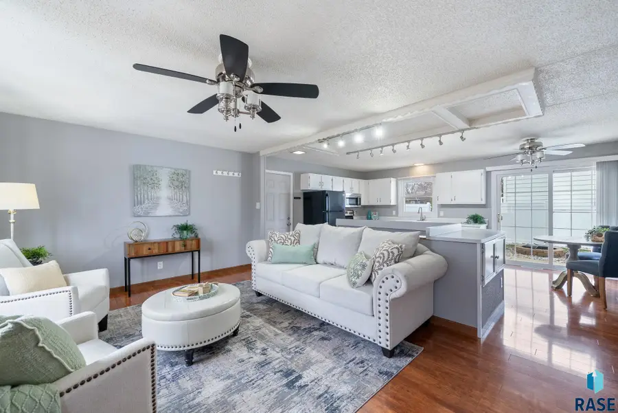 921 N Chicago Ave, Sioux Falls, SD 57103 - Image #3