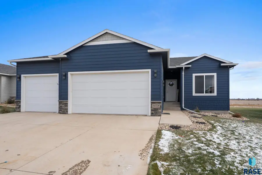 4028 Pisidian Ave, Sioux Falls, SD 57110 - Image #2