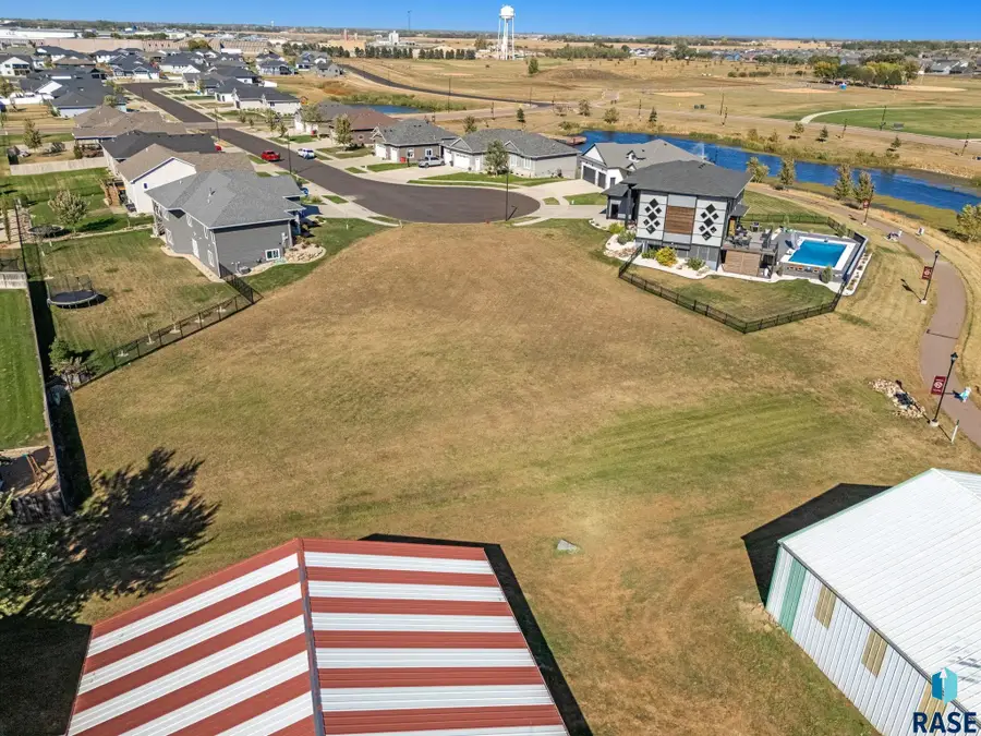 111 Liberty Cir, Harrisburg, SD 57032 - Image #2