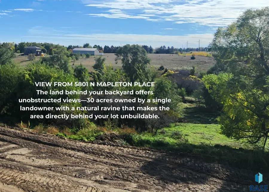 5801 N Mapleton Pl, Sioux Falls, SD 57104 - Image #2