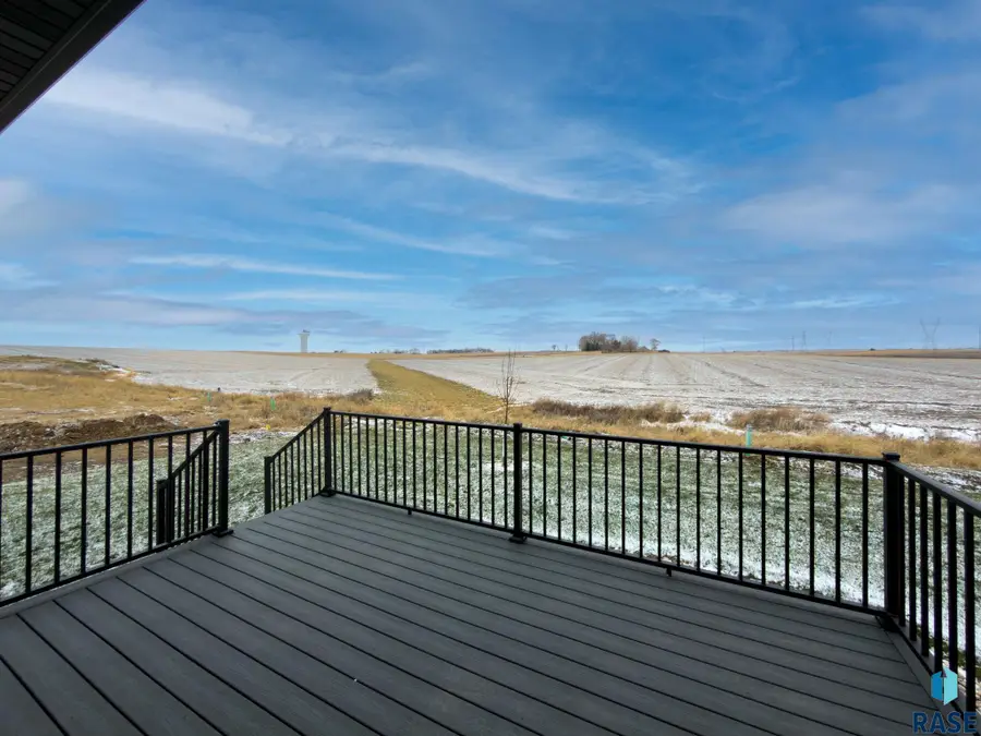 2822 E Hazelnut St, Brandon, SD 57005 - Image #3