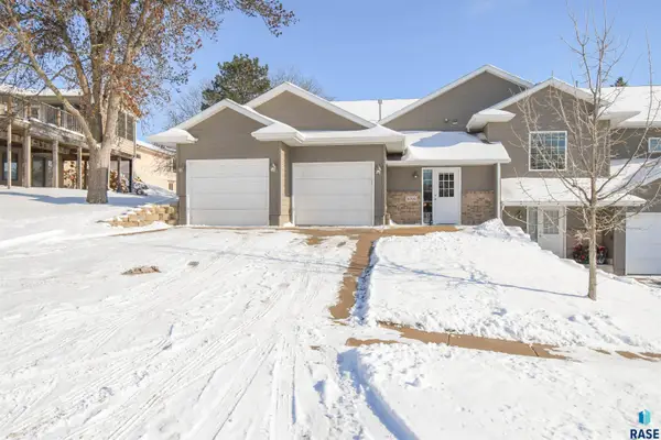 4704 S Acorn Ave, Sioux Falls, SD 57105