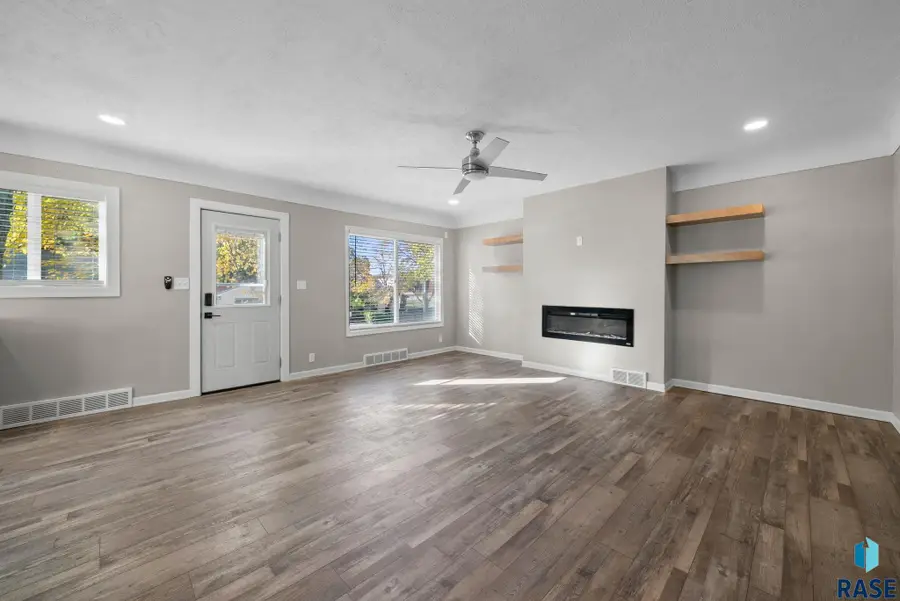 1716 S Grange Ave, Sioux Falls, SD 57105 - Image #3