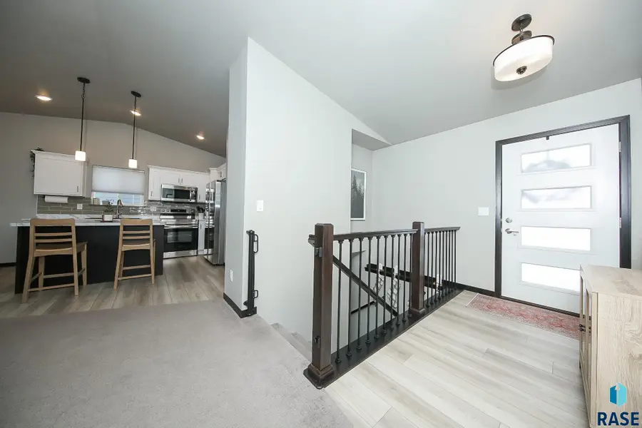 824 N Yankee Ave, Sioux Falls, SD 57110 - Image #3