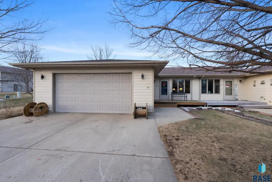 203 S West Ave, Crooks, SD 57020 - #2