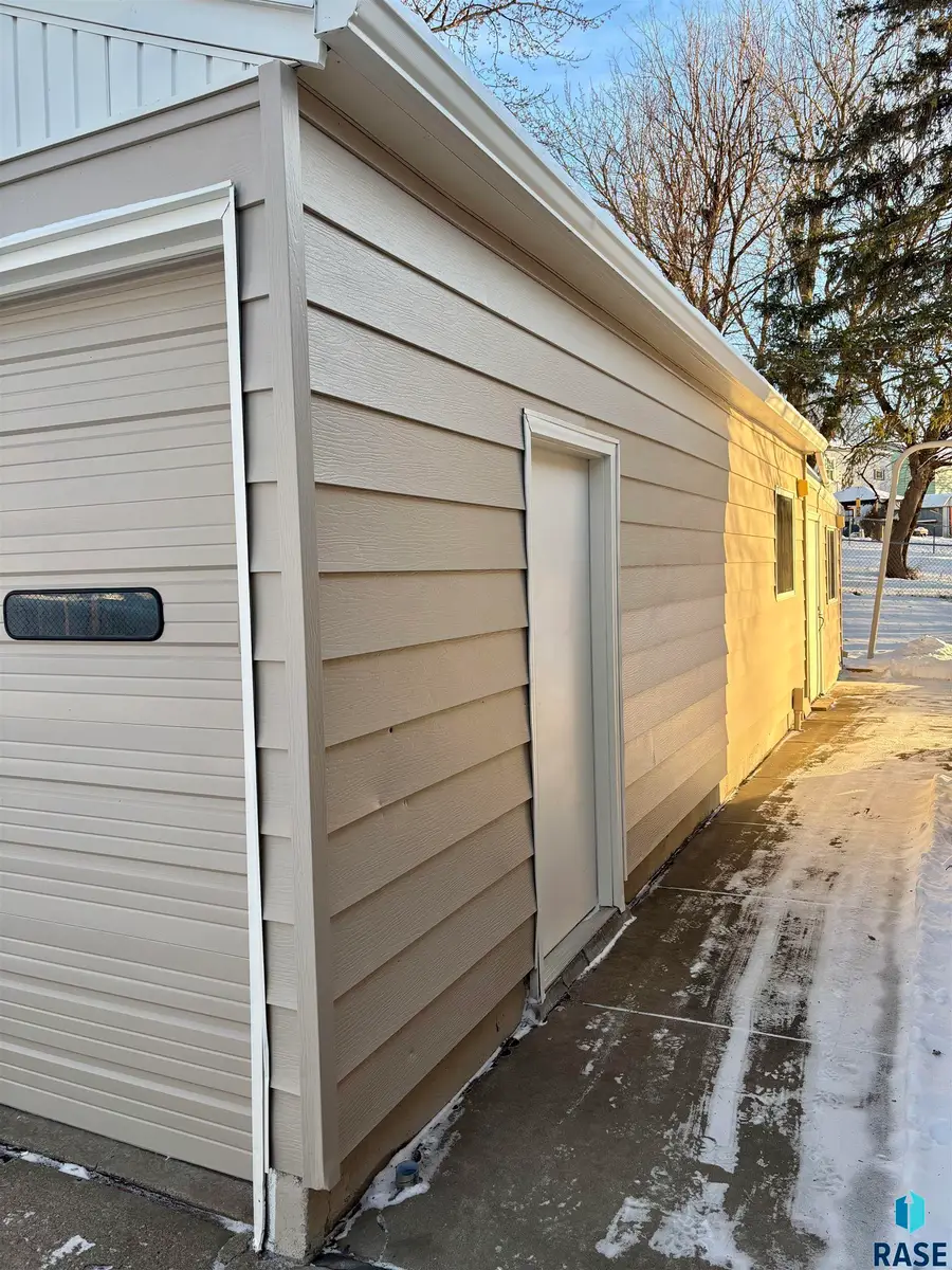 3405 E 20th St, Sioux Falls, SD 57103 - Image #3