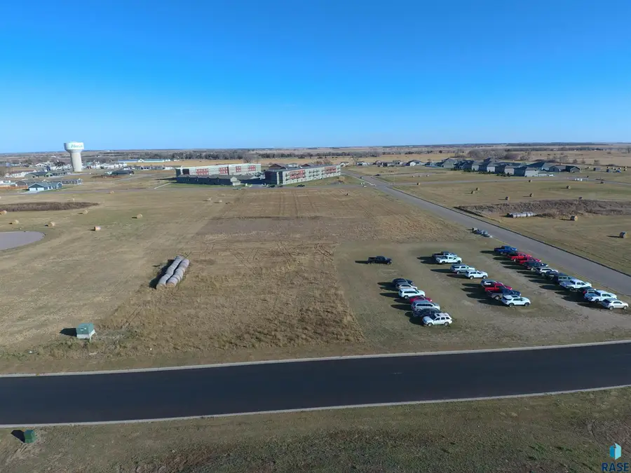24th St, Huron, SD 57350 - Image #3