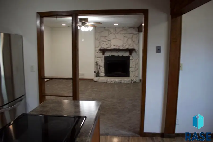 948 S Cloudas Ave, Sioux Falls, SD 57103 - Image #3