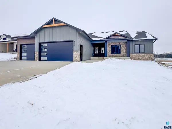 8320 E Sheridan Cir, Sioux Falls, SD 57110