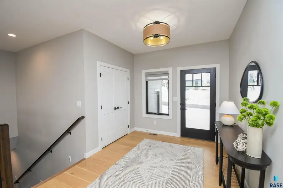 1520 N Marlowe Ave, Sioux Falls, SD 57110 - #3