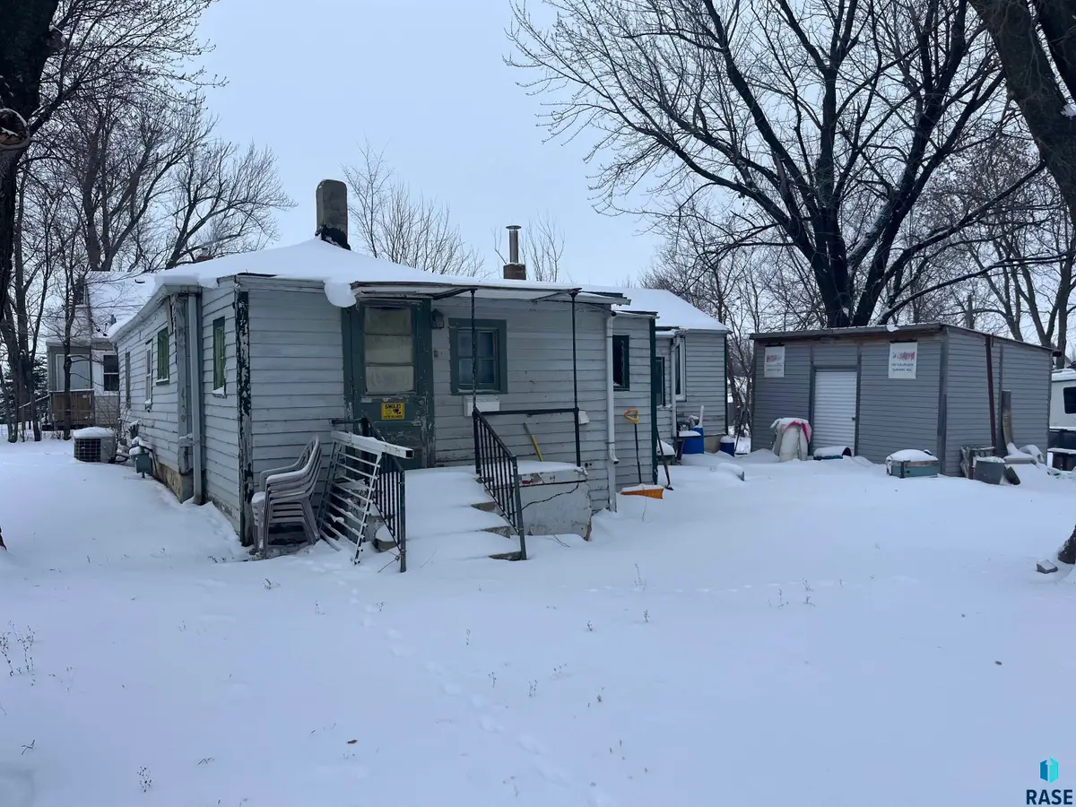 3020 N Van Eps Ave, Sioux Falls, SD 57104 - Image #1