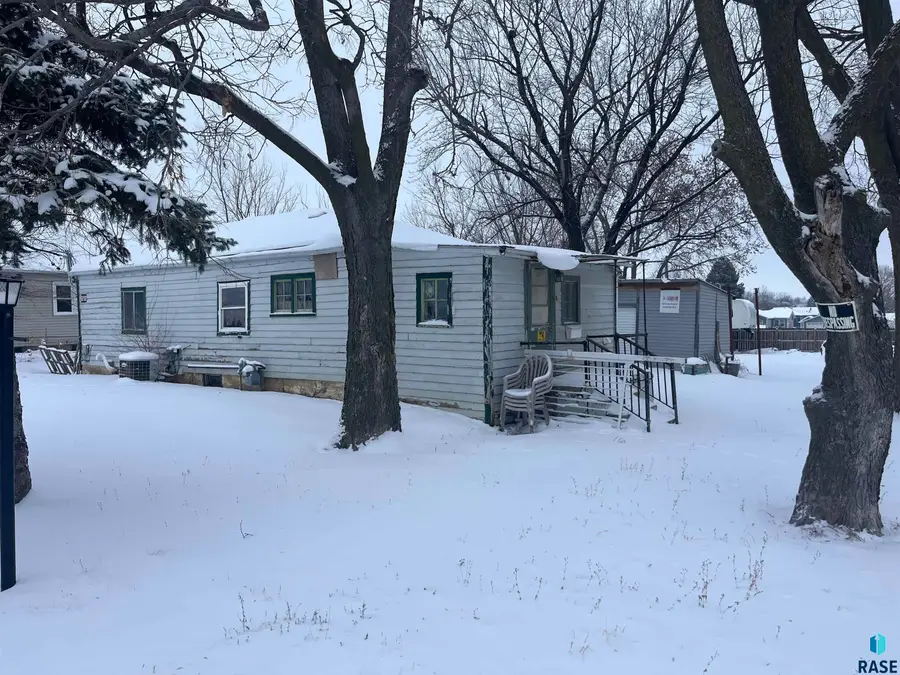 3020 N Van Eps Ave, Sioux Falls, SD 57104 - Image #2