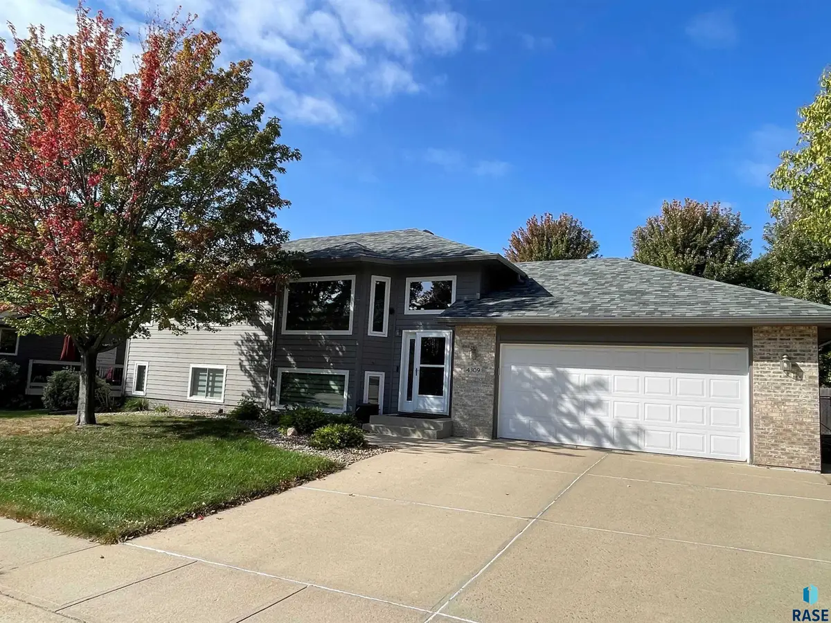 4309 S Pillsberry Ave, Sioux Falls, SD 57103 - Image #1