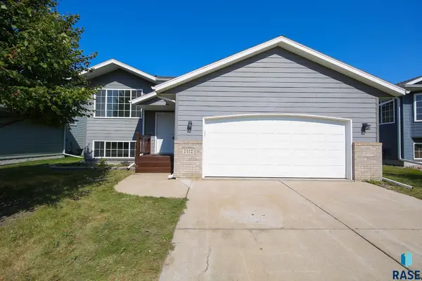 7412 W 51st St, Sioux Falls, SD 57106