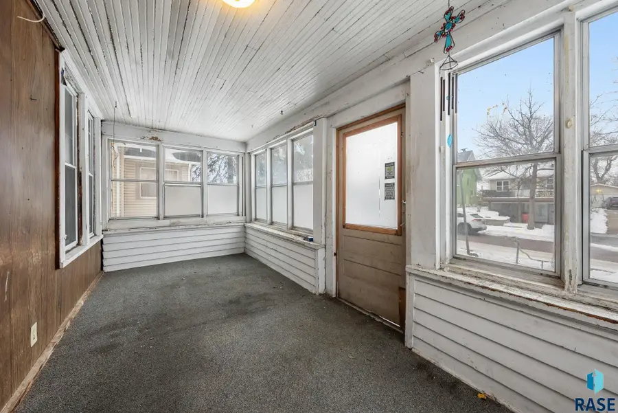 611 N Walts Ave, Sioux Falls, SD 57104 - Image #3