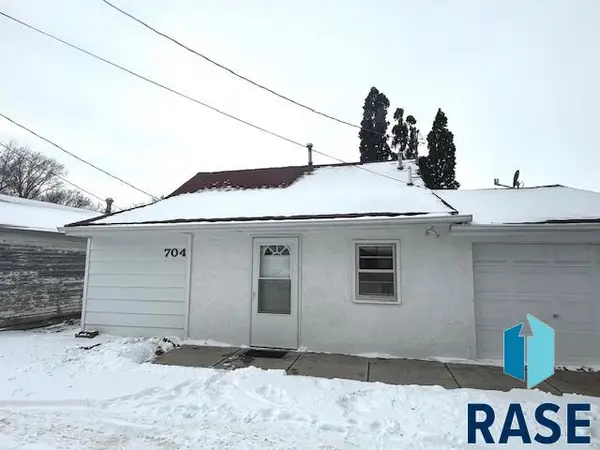 704 N Mable Ave, Sioux Falls, SD 57103