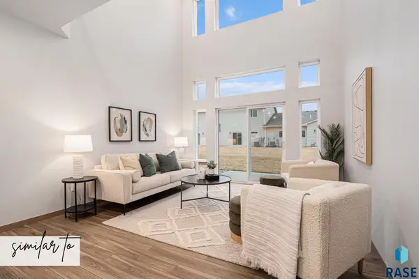 2315 E Jetty Pl, Sioux Falls, SD 57108