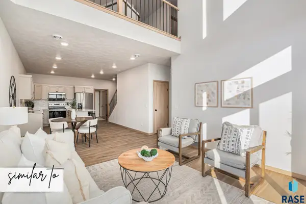 2317 E Jetty Pl, Sioux Falls, SD 57108