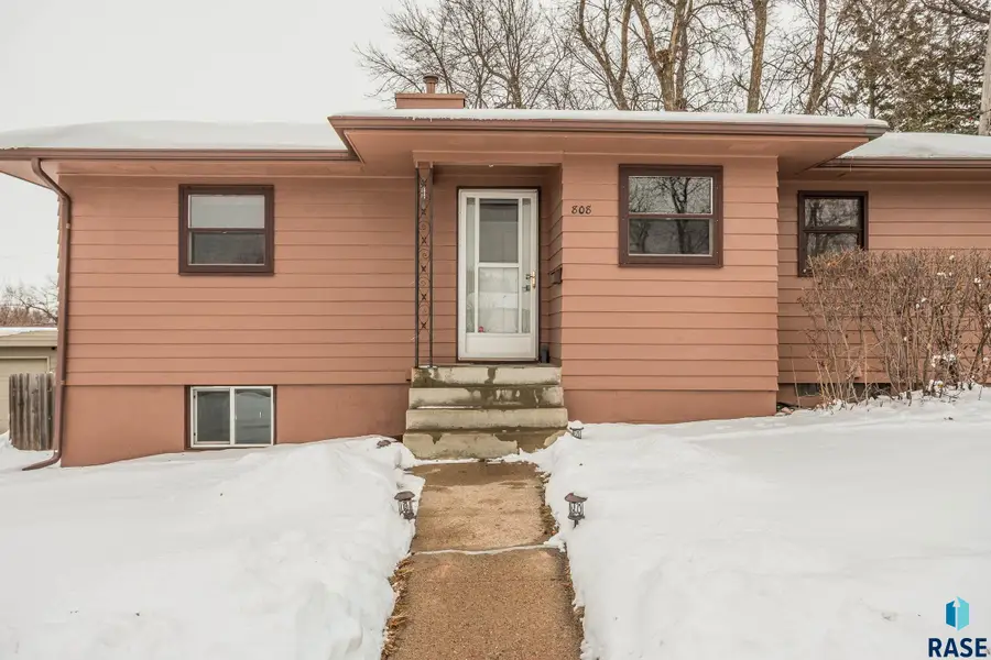 808 S Thompson Ave, Sioux Falls, SD 57103 - Image #3
