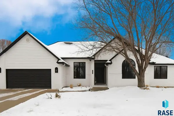 6915 W Westminster Dr, Sioux Falls, SD 57106