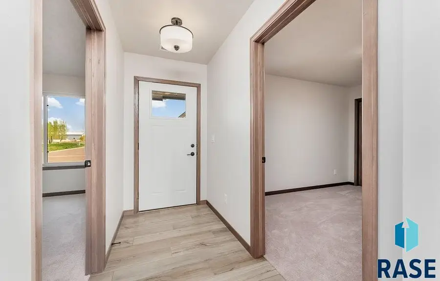 601 N Union Ave, Sioux Falls, SD 57110 - Image #2