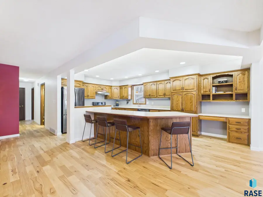 4312 S Ash Grove Ave, Sioux Falls, SD 57103 - Image #3