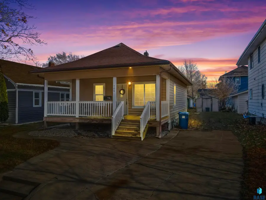 704 N Duluth Ave, Sioux Falls, SD 57104 - Image #3