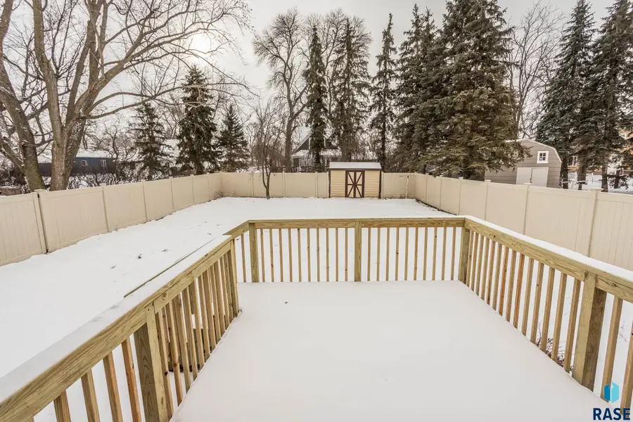 203 E 2nd St, White, SD 57276 - Image #2