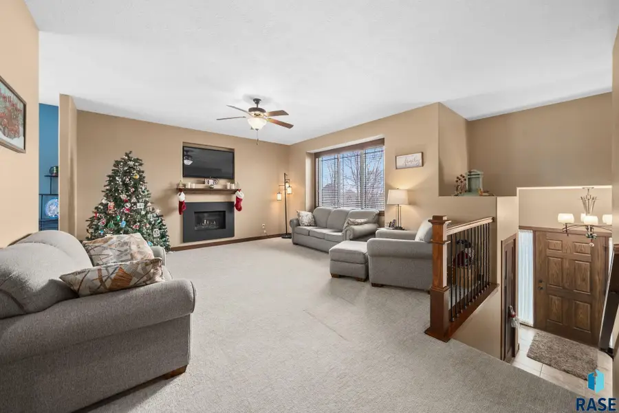 4912 E Tiger Lilly St, Sioux Falls, SD 57103 - Image #2