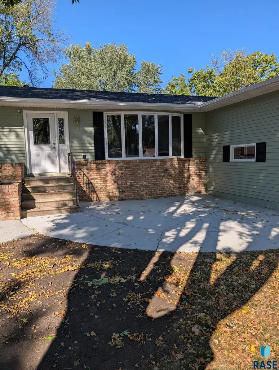 5808 W 32 St, Sioux Falls, SD 57106 - Image #3