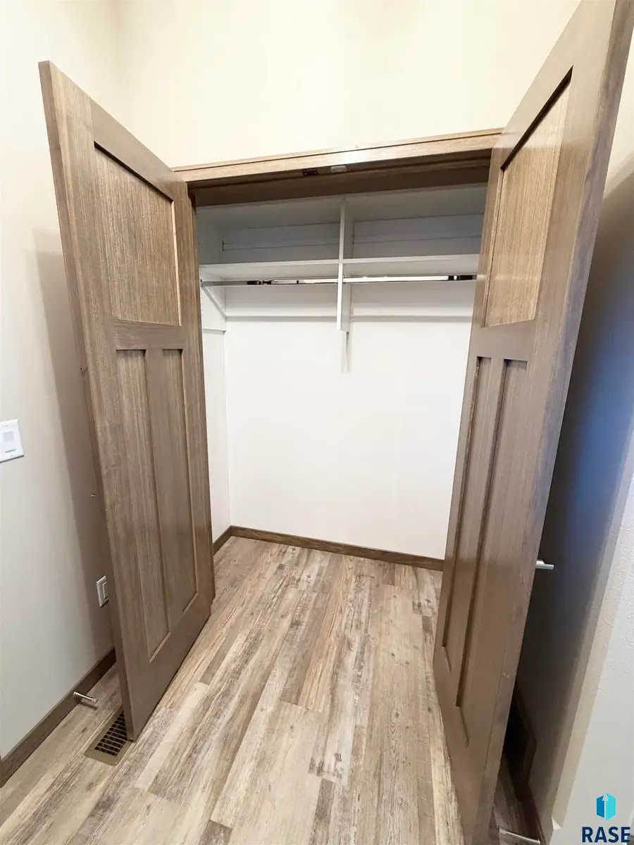 5219 E 67th St, Sioux Falls, SD 57108 - Image #3