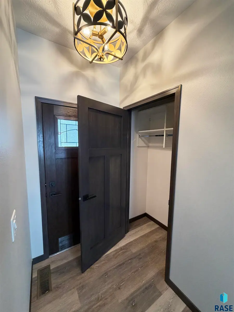 5221 E 67th St, Sioux Falls, SD 57108 - Image #3