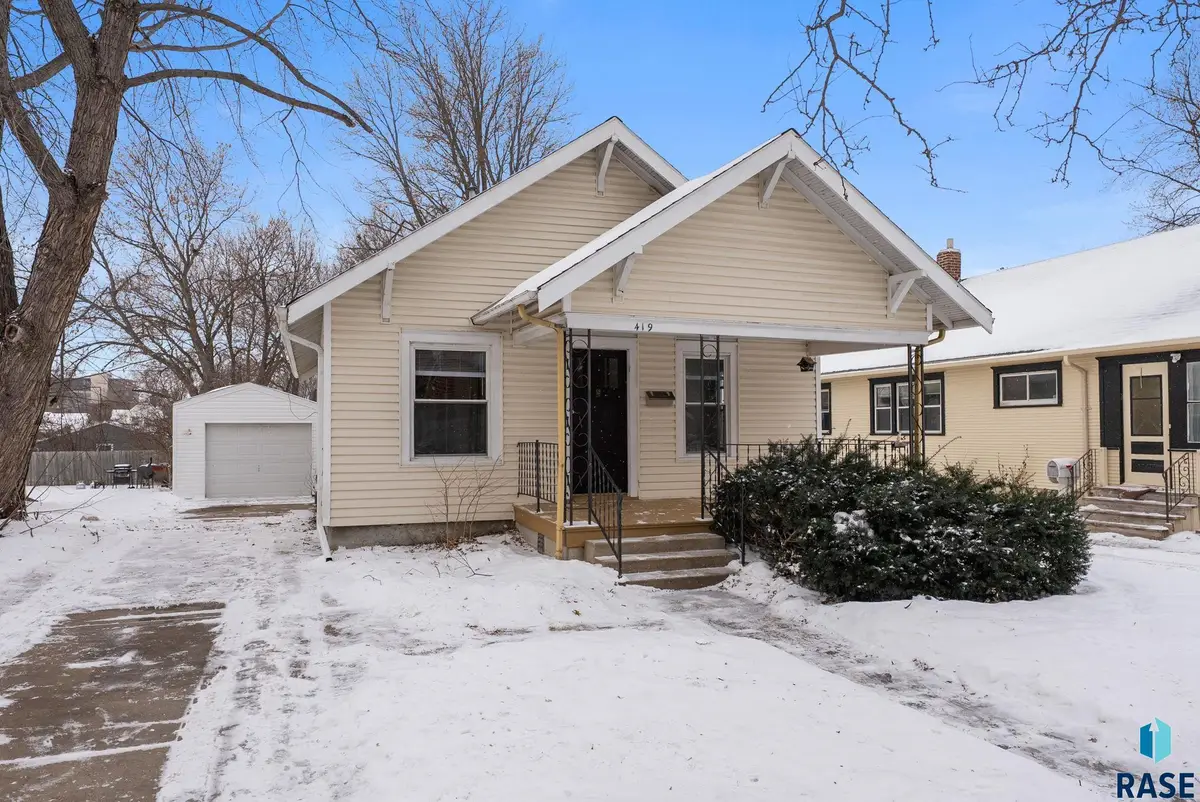 419 N Indiana Ave, Sioux Falls, SD 57103 - Image #1