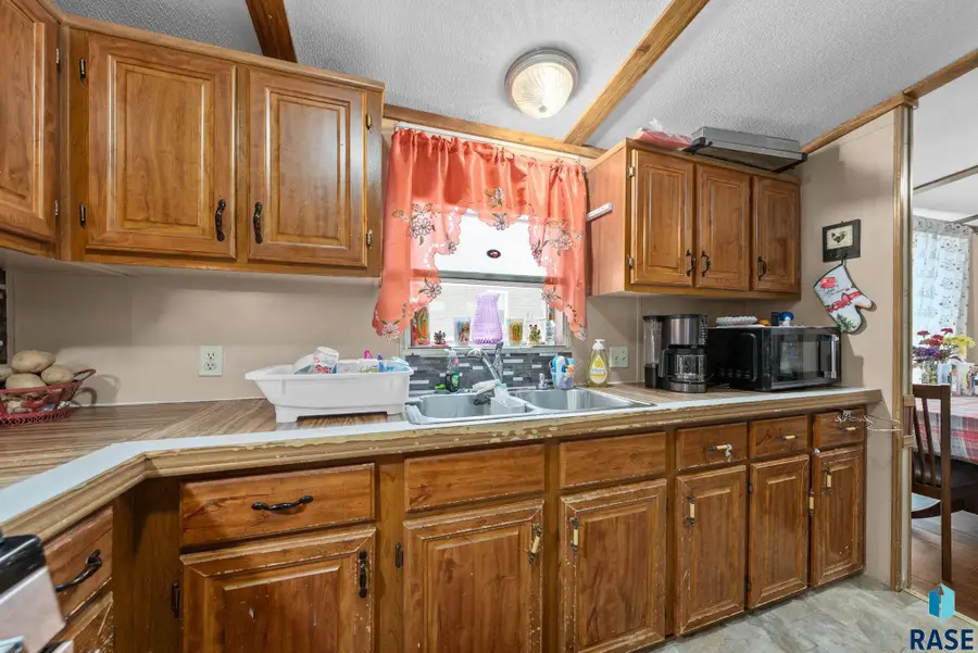 5809 W Wren Pl, Sioux Falls, SD 57107 - Image #3