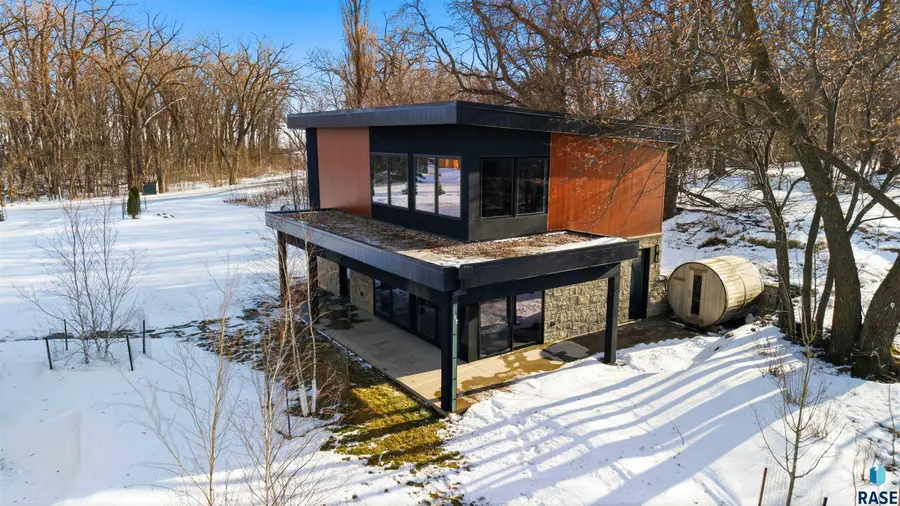 1943 Hyde Park Dr N, Grenville, SD 57239 - Image #3