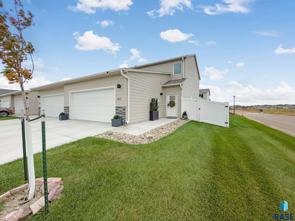 3401 S Chalice Pl, Sioux Falls, SD 57106 - #1