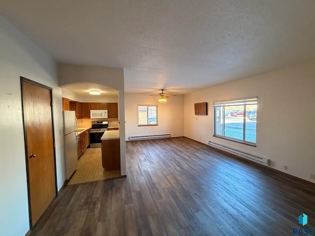 200 S Freeman Ave #105, Luverne, MN 56156 - Image #1