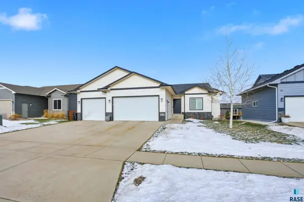 4024 S Appollonia Ct, Sioux Falls, SD 57110