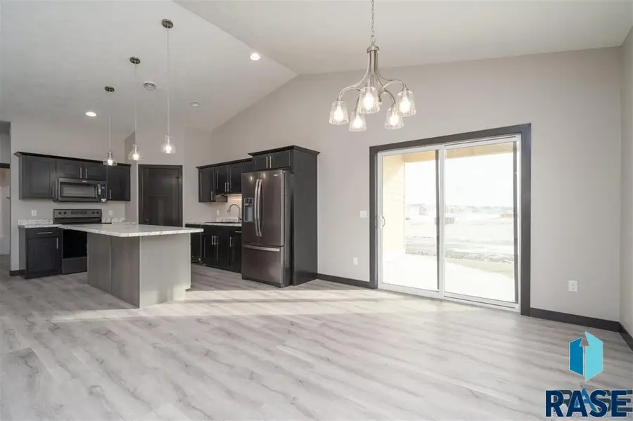 228 Devitt Dr, Harrisburg, SD 57032 - Image #3